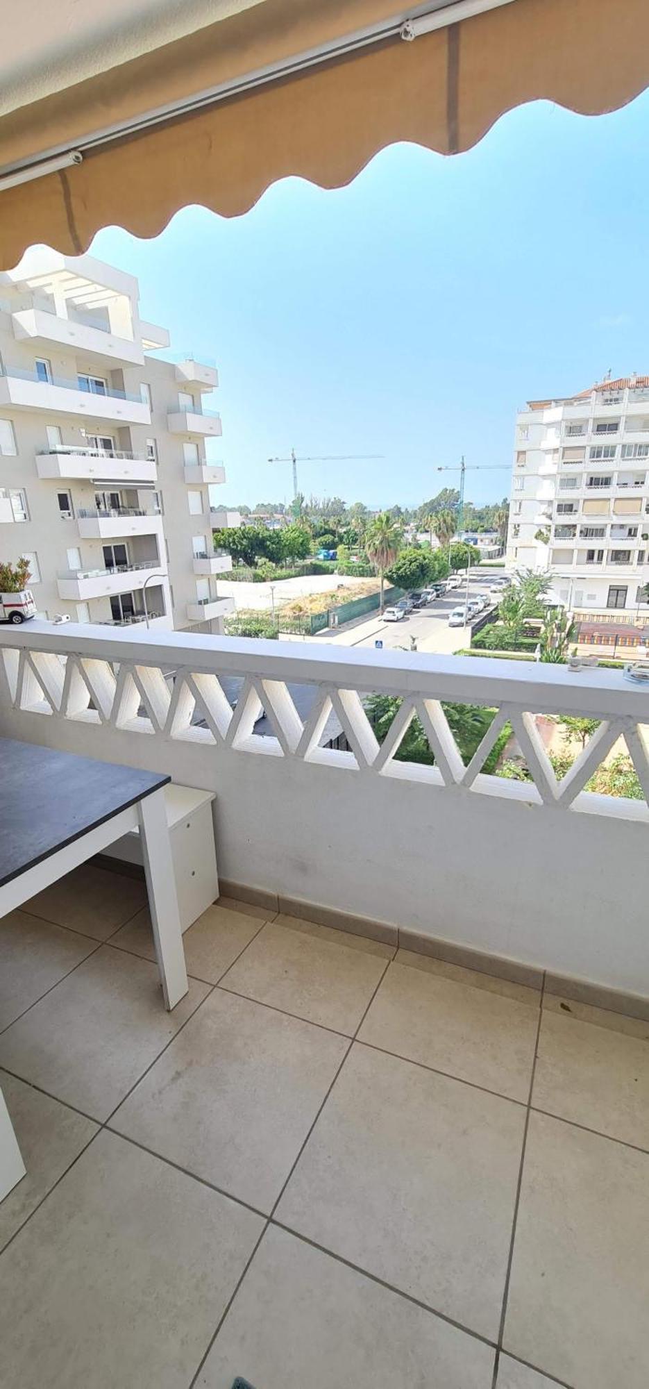 Homestay Elegante Con Bano Compartido