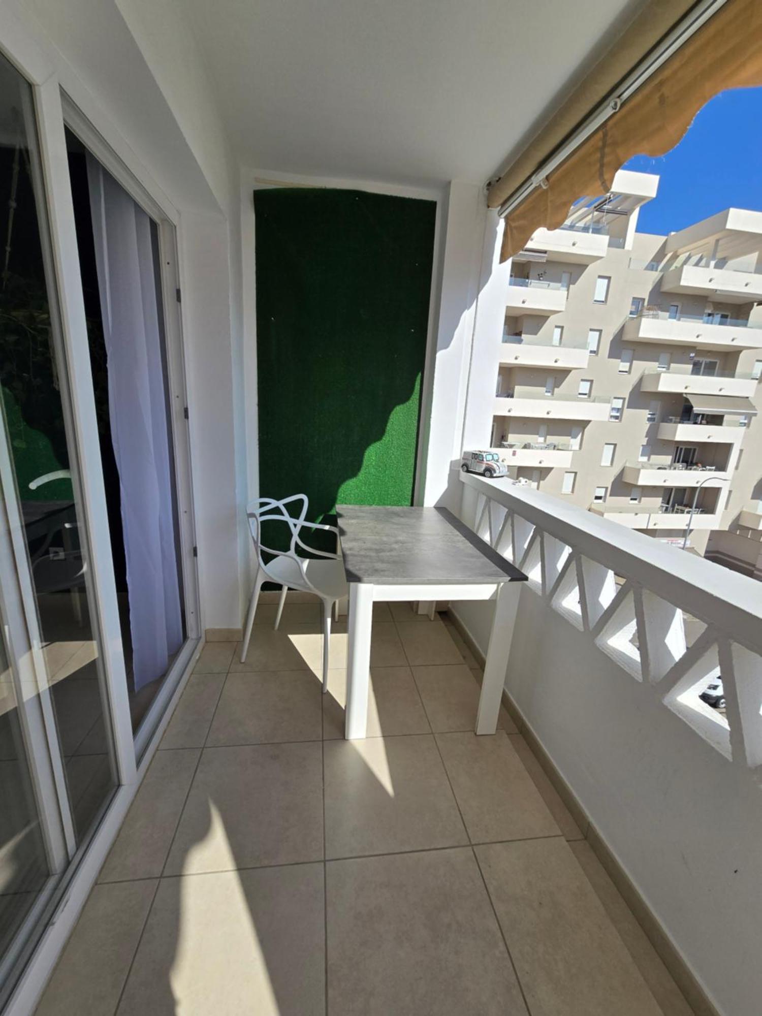 Homestay Elegante Con Bano Compartido *